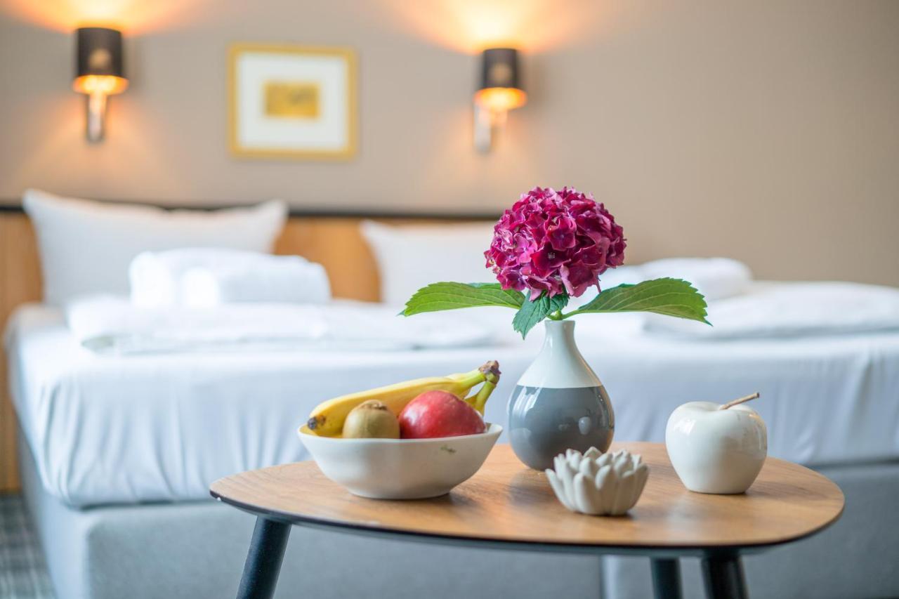 Sax Imperial Hotel Дрезден Екстериор снимка